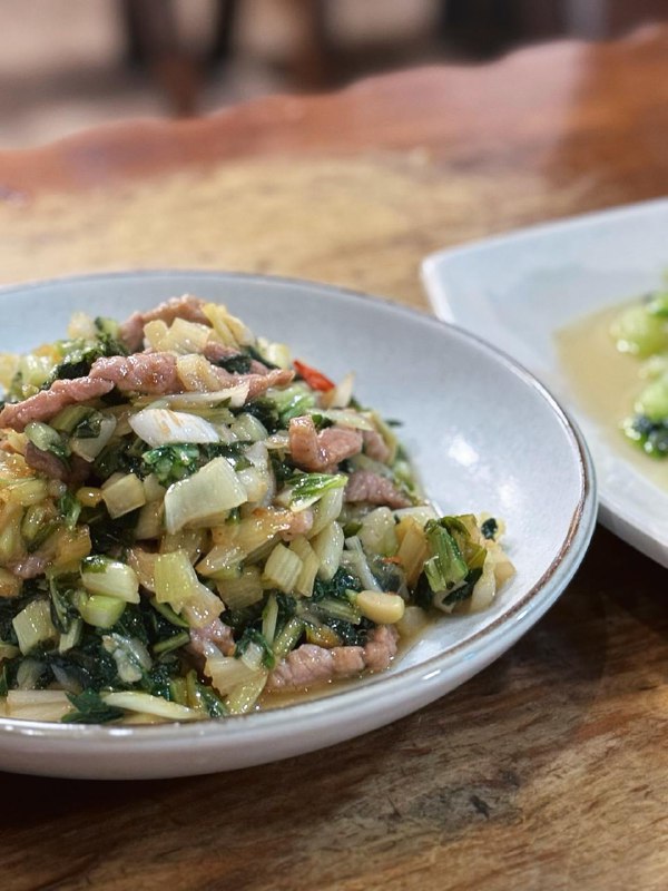 #Life #Food⛰️ 八味餐馆 ⛰️ 📍 杭州·拱墅区·杭丝印巷林司后18号💴 人均：¥60（吃面吃菜丰俭由人）👨‍🍳 今天的觅食系列，介绍一个特殊的餐馆，它既是面馆也是菜馆