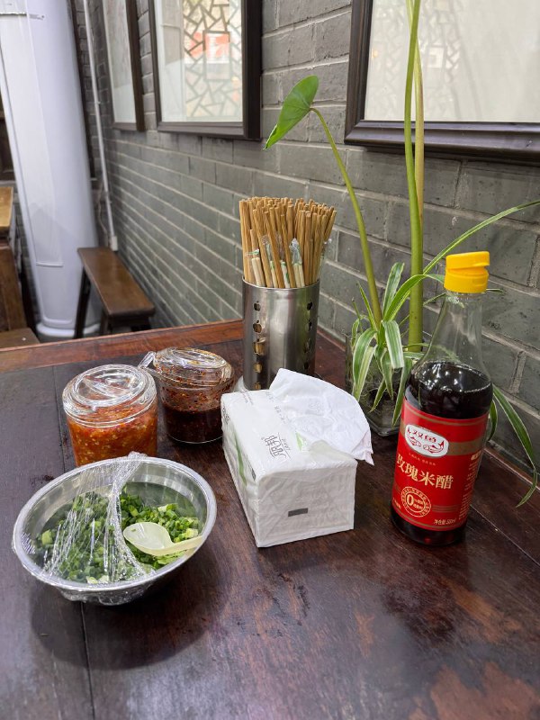 #Life #Food🥢 三合鲜虾面 🥢📍 湖州·德清县· 百乐街43/43-1号💴 人均：¥40工作日的早午餐来三合吃面