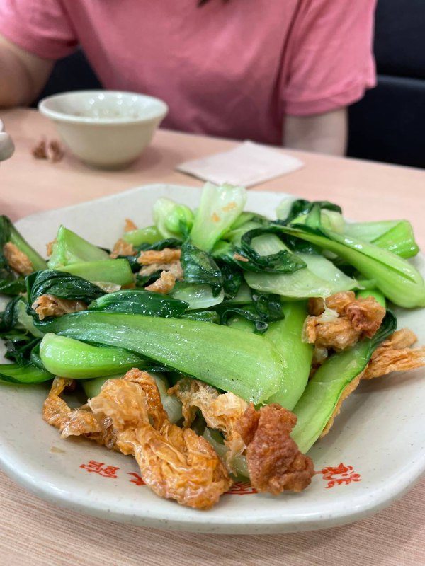 #Food #Life🦉 比起很高端很享受的餐厅，我其实更喜欢价格低廉，口味接地气的小馆子