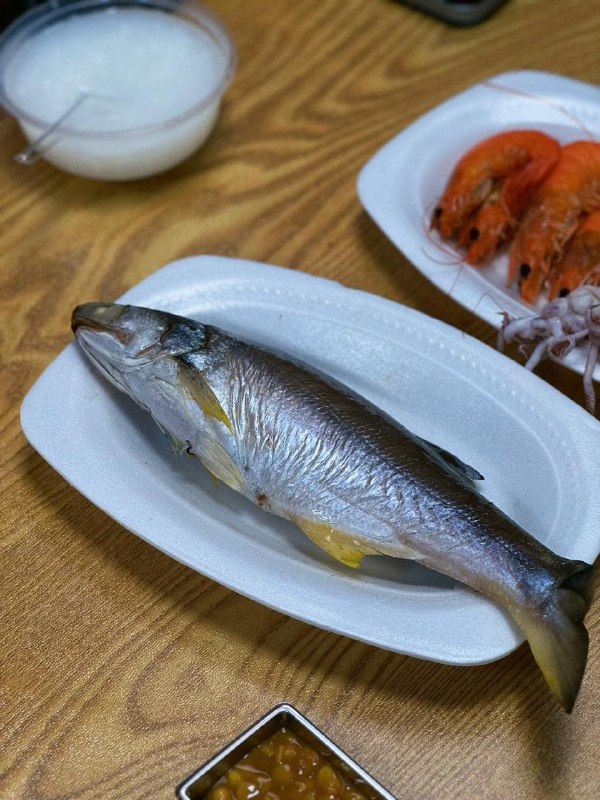 #Life #Food🐟 亚妙鱼饭(西新花苑店) 🐟📍 潮州·湘桥区· 西新路西新花苑1号💴 人均：¥27如果让我说我潮州之旅最难忘的一餐，应该非鱼饭莫属了