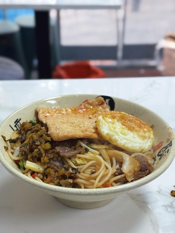 #Life #Food🍜 广丰一家人粉面馆📍 杭州·拱墅·新华路182号💰 人均：¥30说到江西粉，在杭州有几个还不错的选择，之前我介绍过 [赣粉阁]， 今天介绍另一家更不名不见经传但好吃的