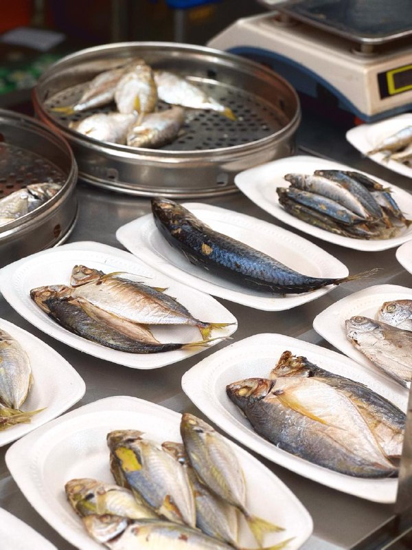 #Life #Food🐟 亚妙鱼饭(西新花苑店) 🐟📍 潮州·湘桥区· 西新路西新花苑1号💴 人均：¥27如果让我说我潮州之旅最难忘的一餐，应该非鱼饭莫属了