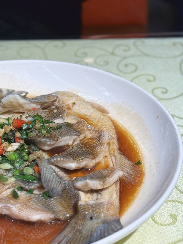 #Life #Food关注我大众点评、即刻或者本频道觅食系列的老朋友应该知道，我之前非常喜欢杭州拱墅信义坊的一家叫做「勇贤小吃」的小炒馆子