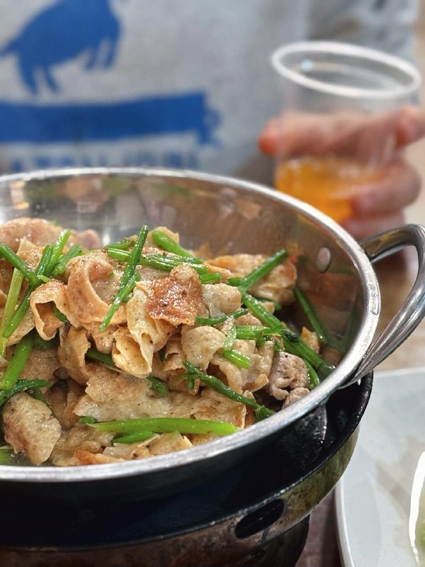 #Life #Food⛰️ 八味餐馆 ⛰️ 📍 杭州·拱墅区·杭丝印巷林司后18号💴 人均：¥60（吃面吃菜丰俭由人）👨‍🍳 今天的觅食系列，介绍一个特殊的餐馆，它既是面馆也是菜馆