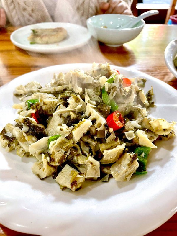 #Food #Life🦉 终于放假了，频道主这两天来千岛湖放松一下