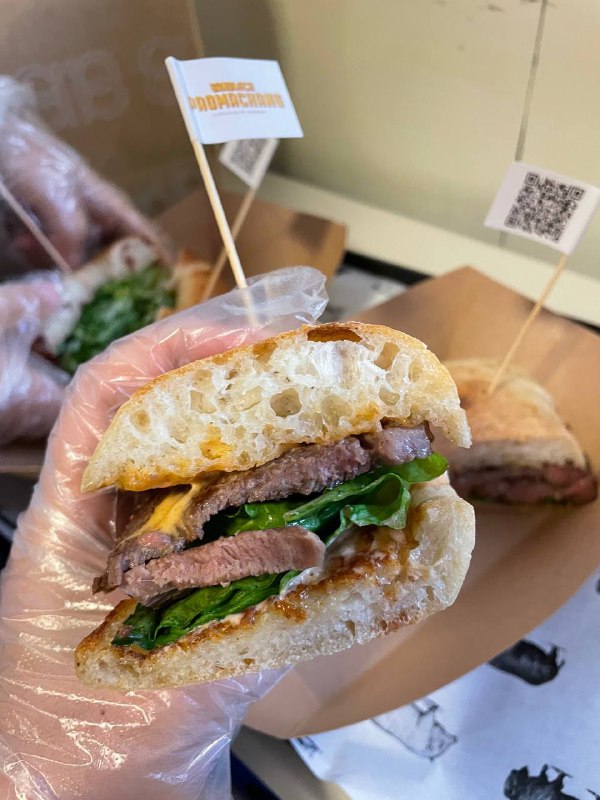 #Life #Food🎉 觅食探店主题回归 🎉通过昨天的投票，63% 的朋友还是希望能够恢复觅食探店主题，也有几位朋友表示就是因为这个主题才关注了不求甚解