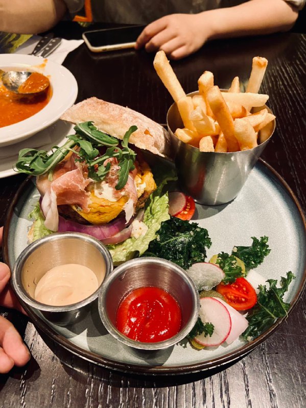 #Food #Life🦉 上周广州出差，这周又登岛团建，下岛之后我只想吃蓝蛙犒劳自己