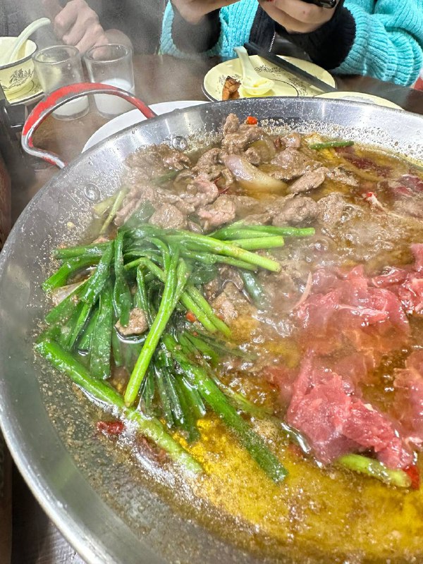 #Life #Food⭐️ 岳阳楼 ⭐️📍 杭州·滨兴小区商铺105号💰 人均：¥58🌶️ 岳阳楼虽然名字起得宏大，但却是个小馆子