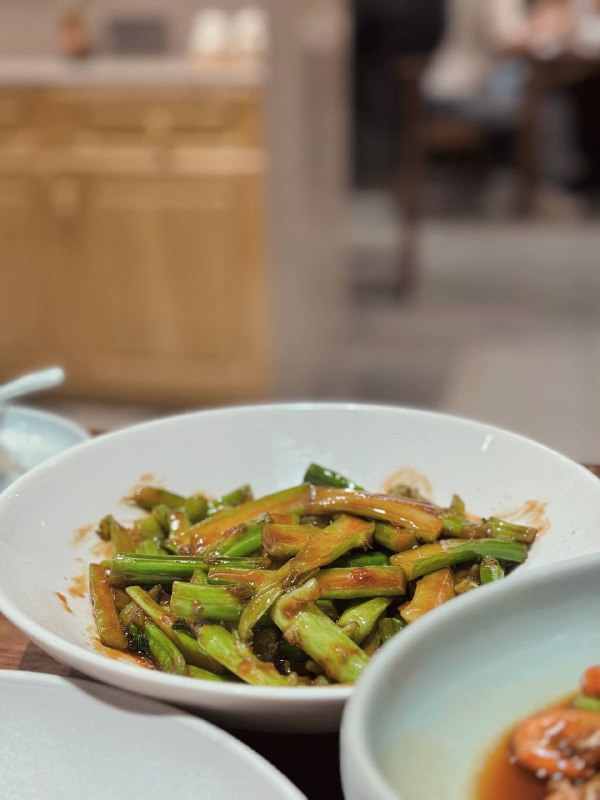 #Life #Food🧑‍🍳 民厨饭堂私房菜📍 杭州· 拱墅 · 河东路109号（朝晖七区南区7号楼沿街）💰 人均：¥130（建议多人前往，1-2人点餐尴尬）在收藏了1088天之后，我终于来吃民厨了