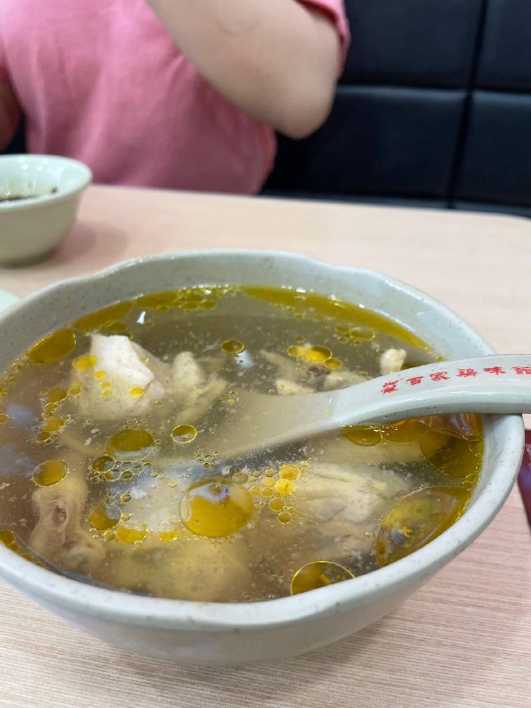 #Food #Life🦉 比起很高端很享受的餐厅，我其实更喜欢价格低廉，口味接地气的小馆子