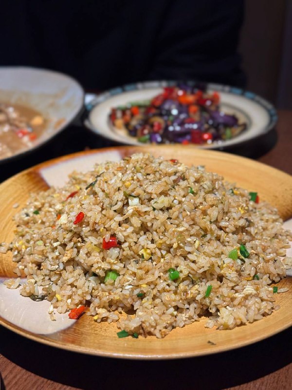 #Life #Food🐟 角该餐厅📍 杭州·拱墅·莫干山路隐秀银座地下一层（什么甜对面）💰 人均：¥80大悦城对面隐秀江南的一家融合餐馆