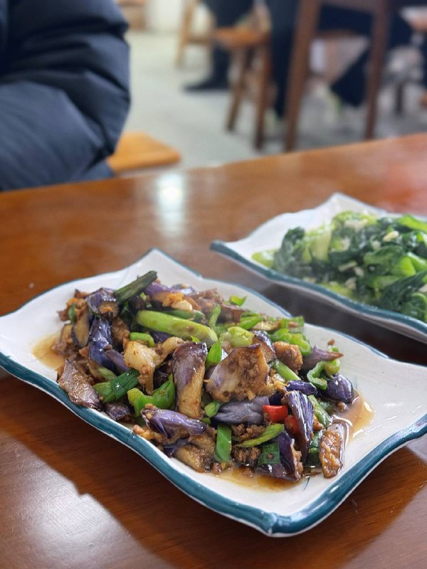 #Life #Food⛰️ 农家菜馆 ⛰️ 📍 杭州·西湖区·三墩五里塘路103号💴 人均：¥60恭喜我拔草了收藏了 600 多天的馆子