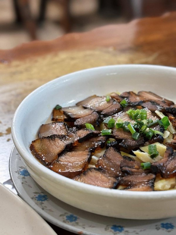 #Life #Food⛰️ 八味餐馆 ⛰️ 📍 杭州·拱墅区·杭丝印巷林司后18号💴 人均：¥60（吃面吃菜丰俭由人）👨‍🍳 今天的觅食系列，介绍一个特殊的餐馆，它既是面馆也是菜馆