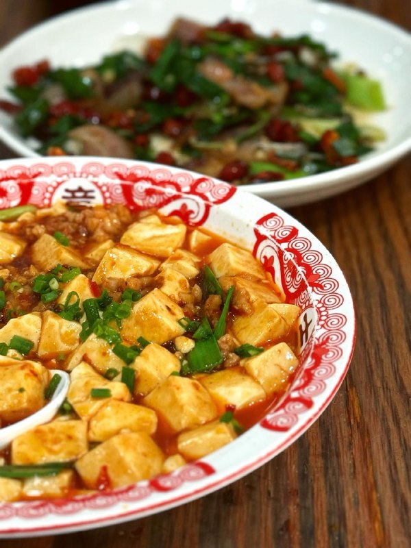 #Life #Food🥢 笑傲江湖（竞舟路店） 🥢📍 杭州·西湖区· 竞舟路28号💴 人均：¥60川菜小馆子